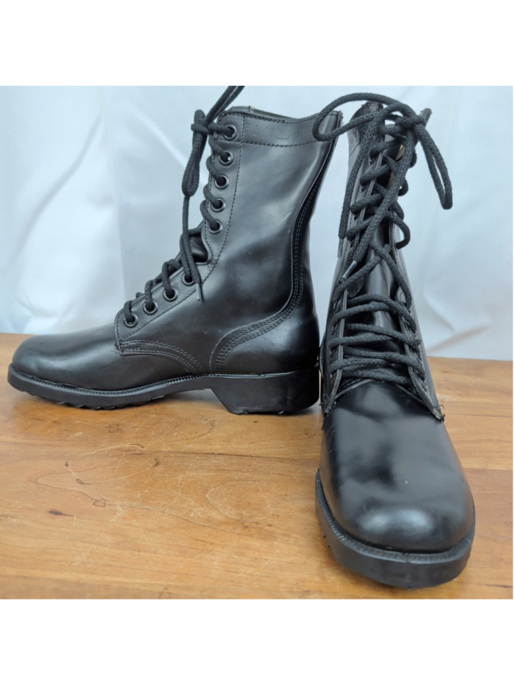 1975 Dated US Military Black Leather Combat Boots 5.5N